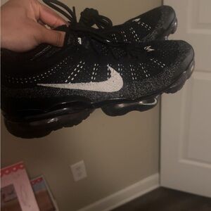 Nike Air Black and White Running Shoes
